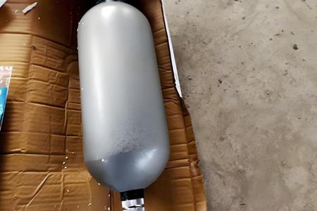 蓄能器氮氣充裝注意事項，廠家來解答！